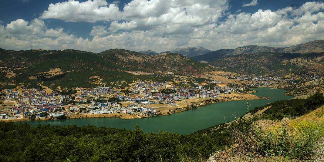 Yazın ziyaretçi akınına uğruyor, nüfusu 10 katına çıkıyor! Batının değil doğunun uğrak noktası: O ilimiz şimdi kabuğuna çekildi 1